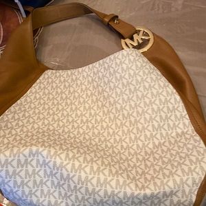 Michael kors shoulder bag